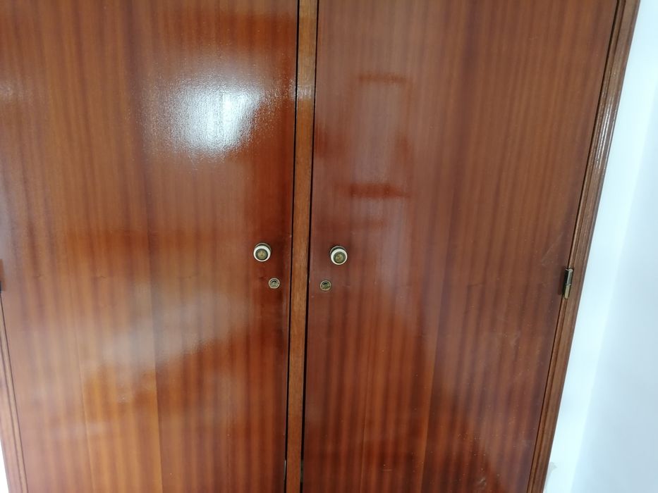 Duas Portas armário