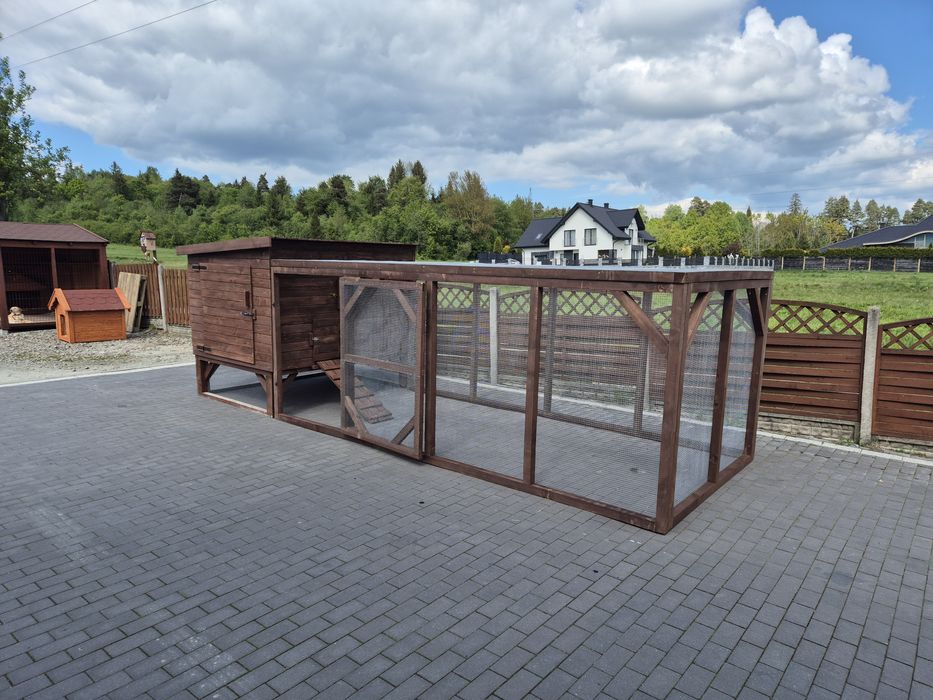 Kurnik dla kur z wolierą
