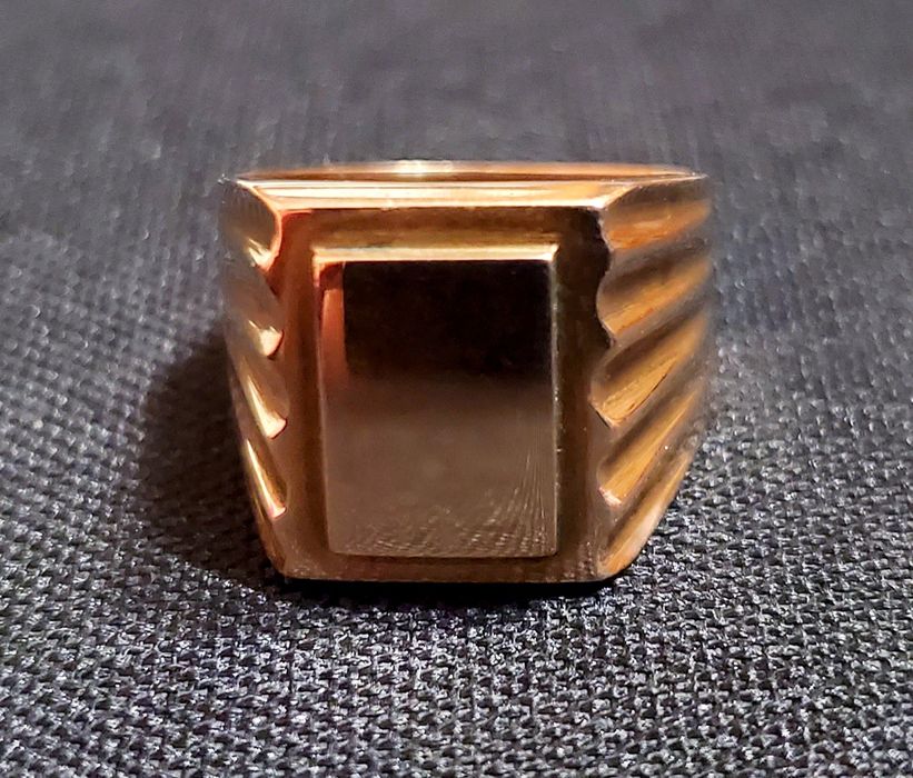 Печатка,кольцо золотого цвета без пробы цвета золота 583 периода ссср