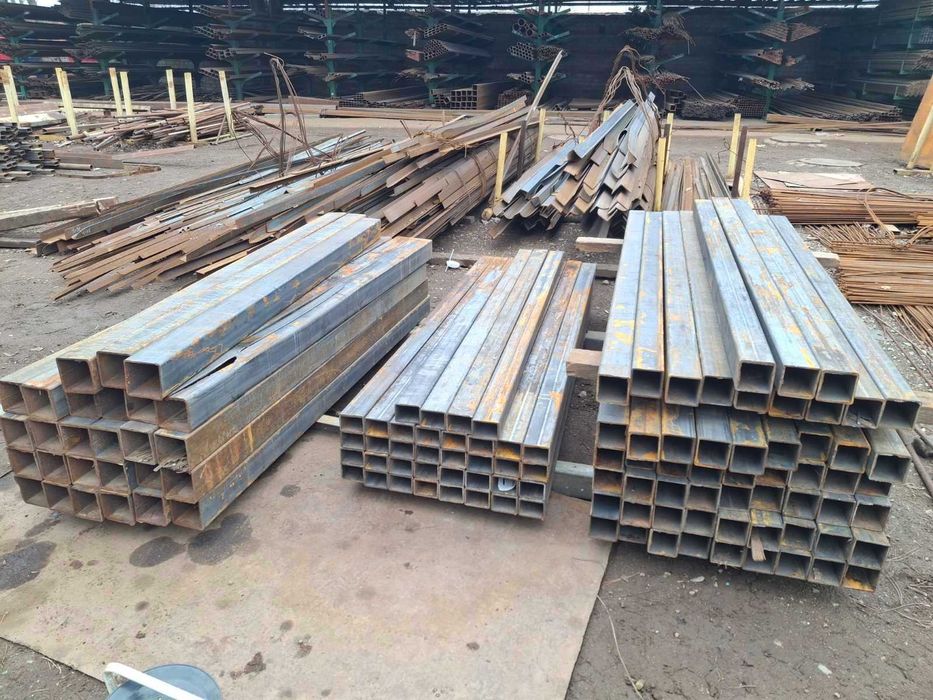 Труба профильная  100*100*3   80*60*3    80*80*3