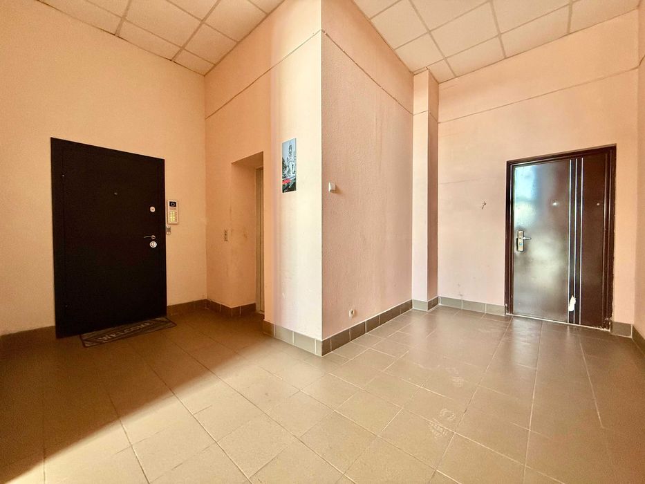 178,9 м² у Трускавці за 590 $/м² — квартира-пентхаус з можливістю поділу