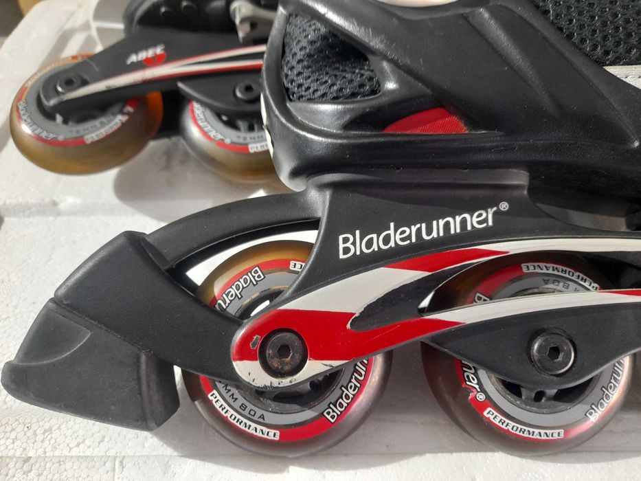 Patins em linha marca Bladerunner “Octane” Performance.64575359639297121