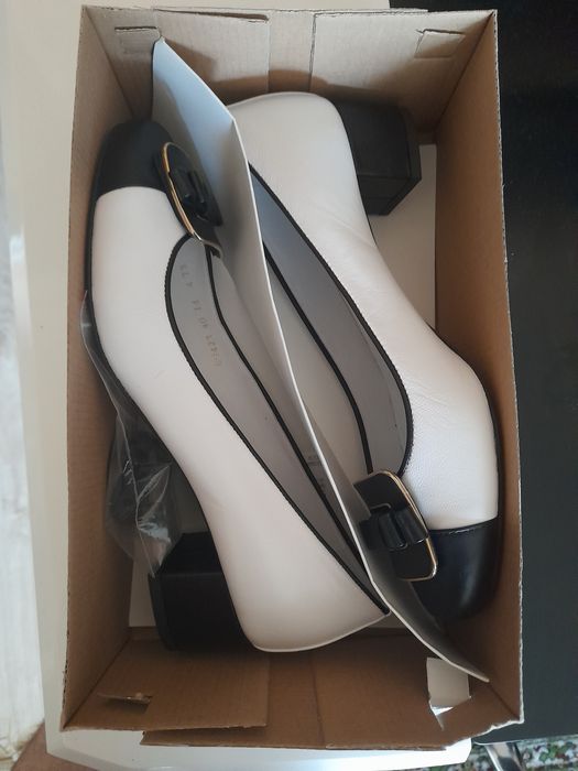 Eleganckie buty Baldowski rozmiar 40