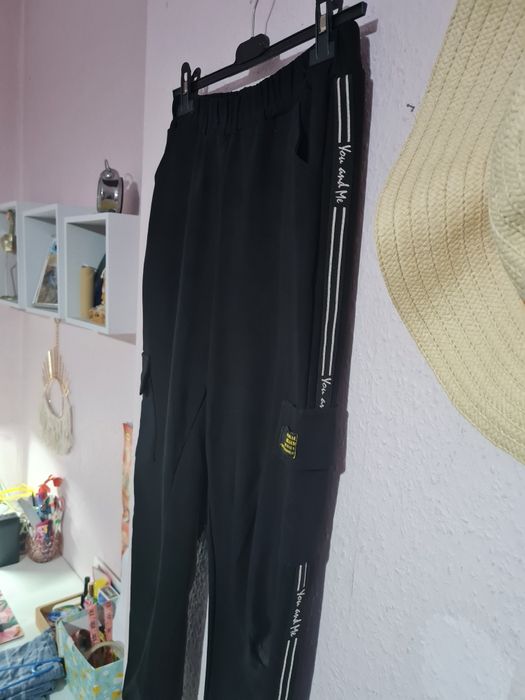 Spodnie dresowe damskie czarne L/XL