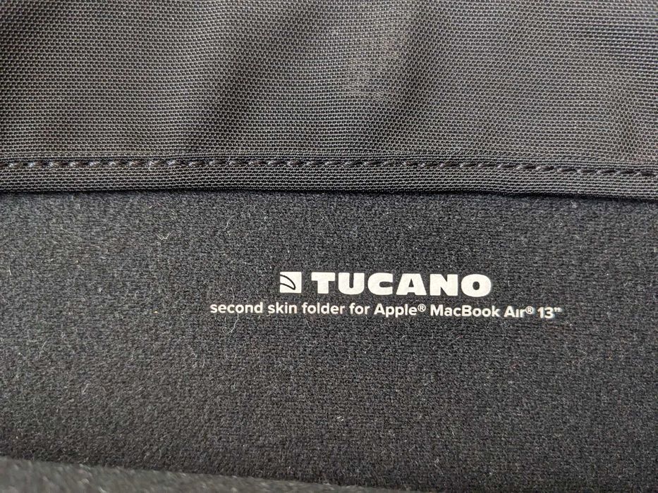 Pokrowiec na MacBook Air 13" Tucano Elements second skin