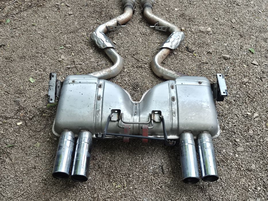 Wydech Tłumik katalizatory do BMW E92 E93 E90 M3