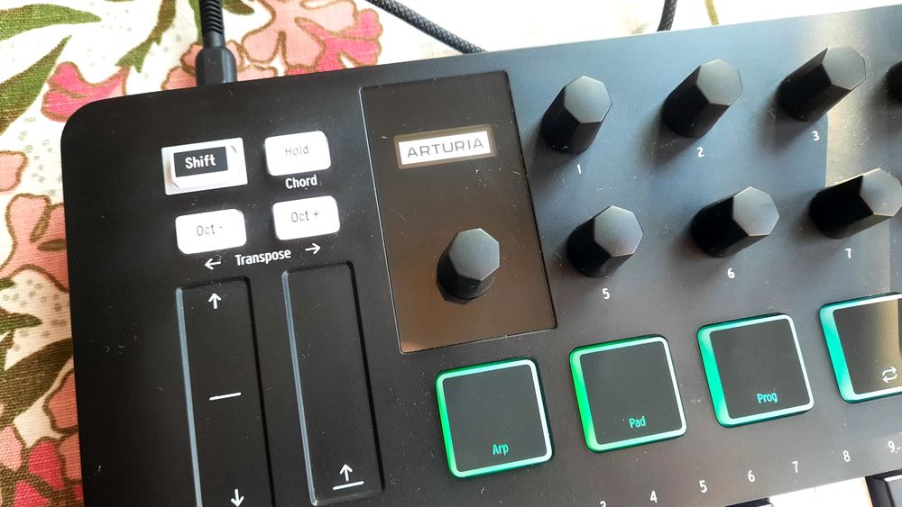 Arturia minilab 3 mk3 midi