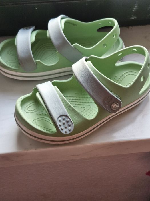 Продам сандалі Crocs р.30-31
