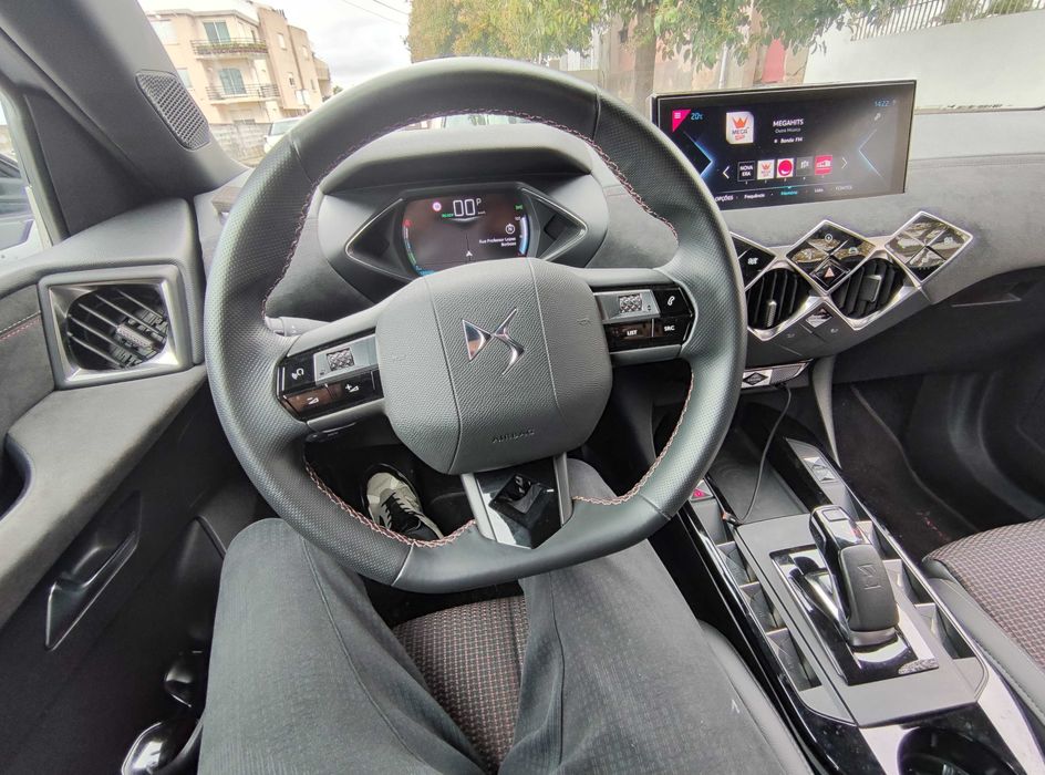 DS3 e-tense Crossback Performance (fichas de revisões na ds)