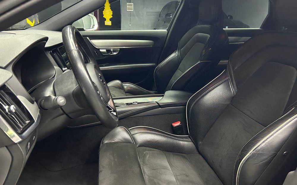 Volvo S90 2017 року