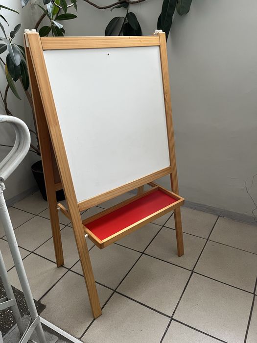 Мольберт IKEA для малювання