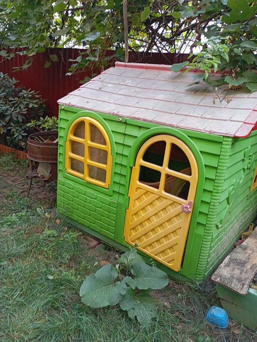 Дитячий будиночок.