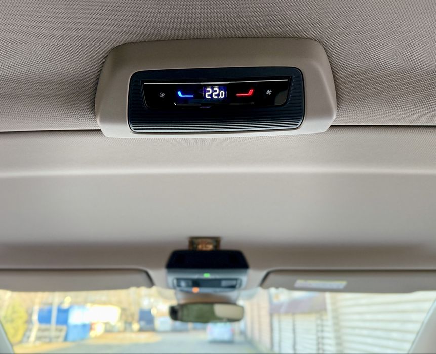 Продам VW MULTIVAN T-7 2022