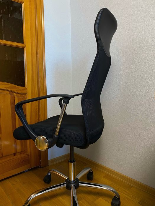 Крісло JYSK BILLUM, чорна сітка, ідеальний стан!