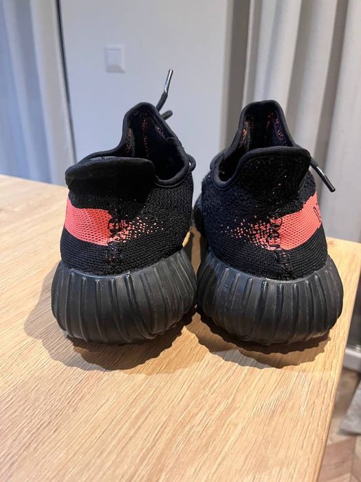 adidas Yeezy boost 350 v2 core black red 44.