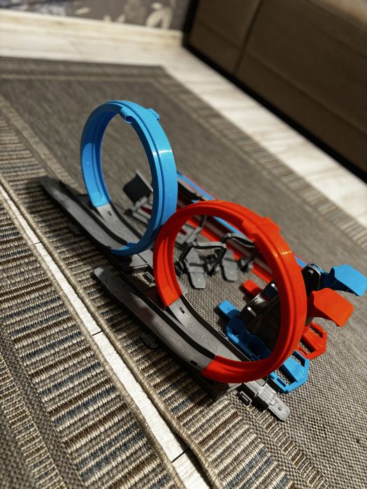 Портативний трек Hot Wheels Подвійна петля
