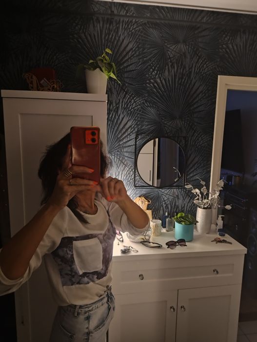 Zwiewna bluzka letnia.