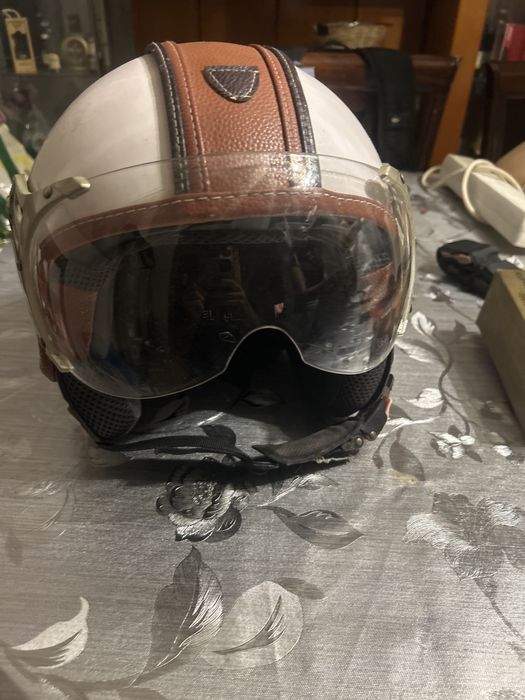 Capacete usado mas antigo