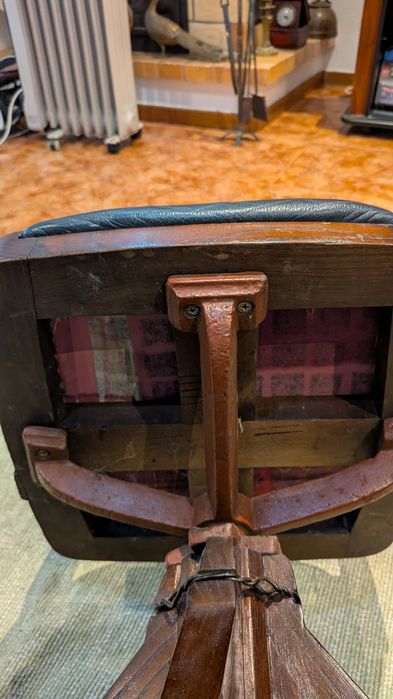 Cadeira giratória Antiga