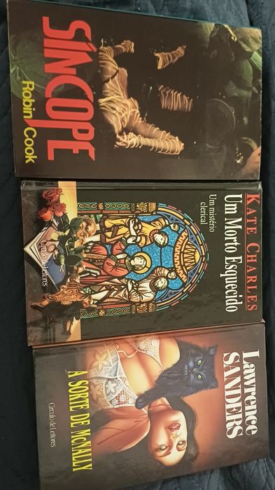 Livros em estado aceitável