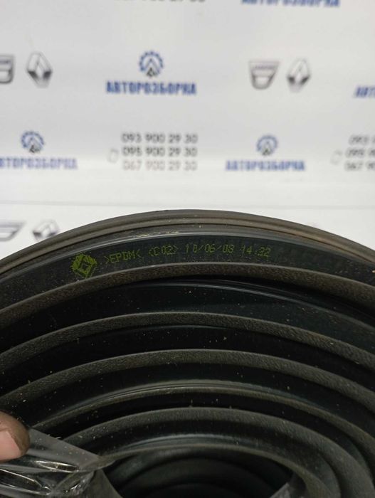 Ущільнювач дверей Renault Kangoo 2 2008-2021