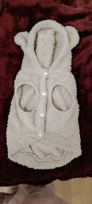 Roupa para cão, tamanho M, bege. Usado