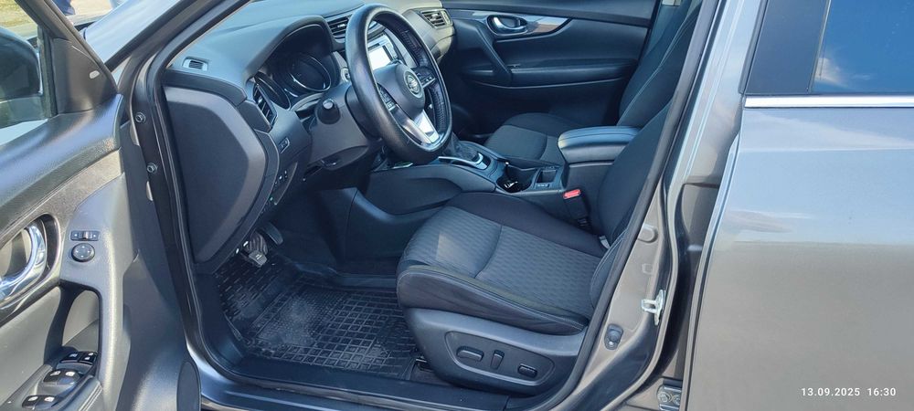 Nissan Rogue 2017  SV premium