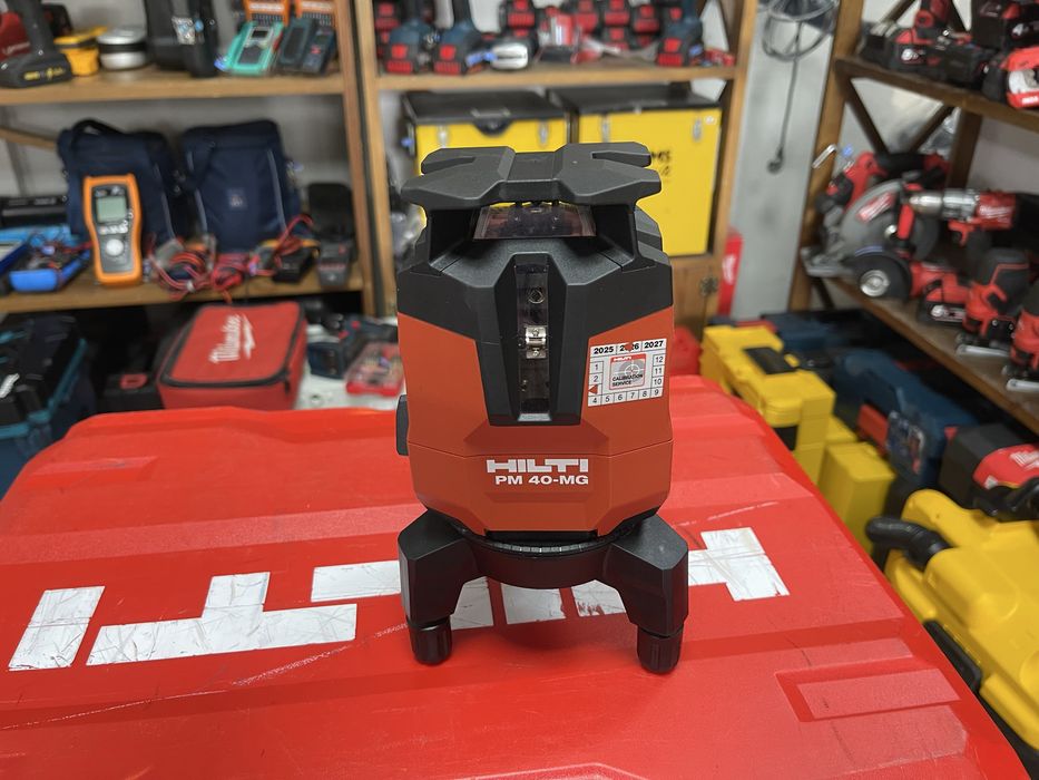 Hilti PM 40-MG / мультилінійний лазерний рівень Хілті