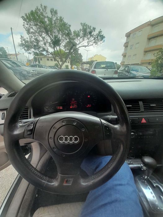 Audi A6  TDI ano 00