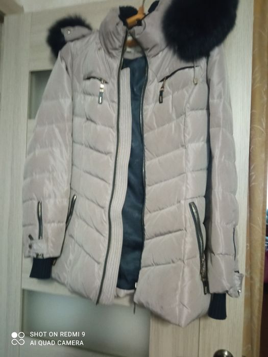 Пуховик фирменный,46