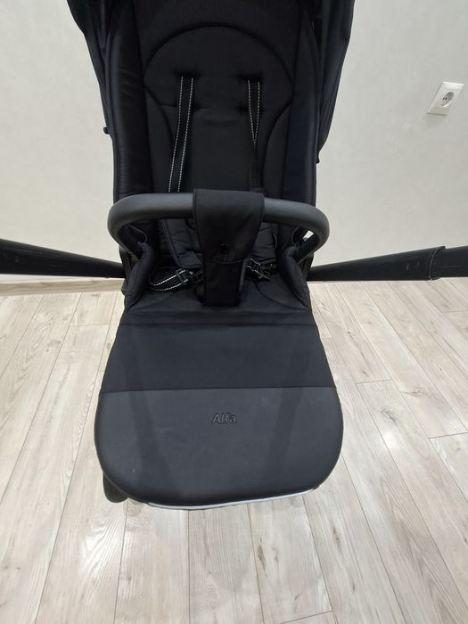 Carrello Alfa візок дитячий 2 в 1