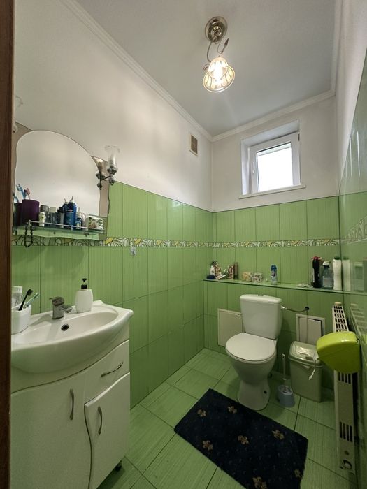 Продам будинок в м.Шептицький.