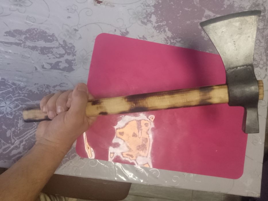 Продам Томагавк ручної роботи,воронений.