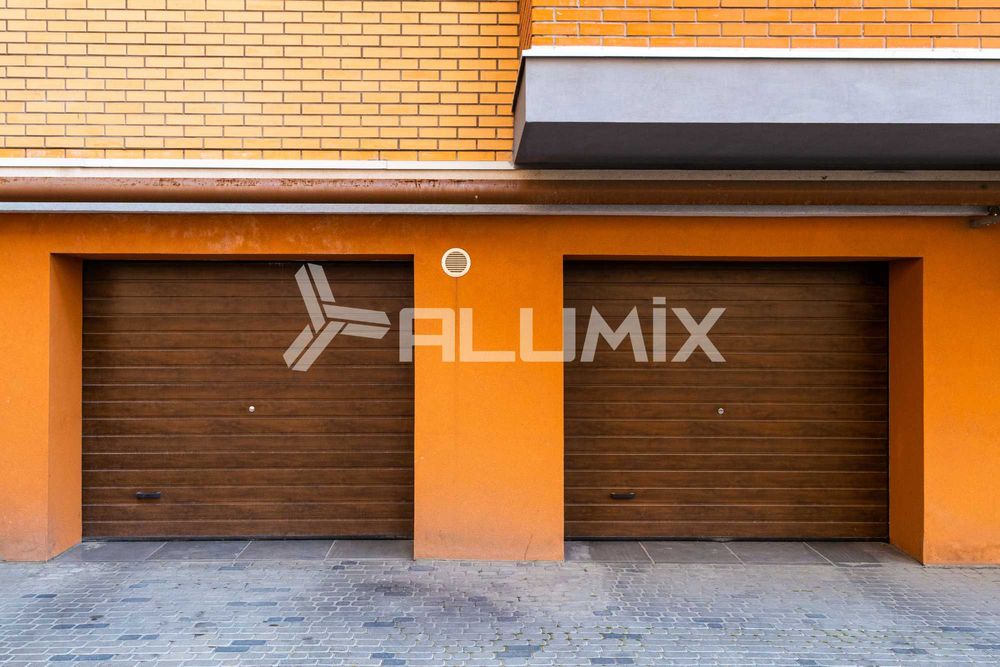 Ворота секционные автоматические в гараж (гаражные, гаражні) Одесса