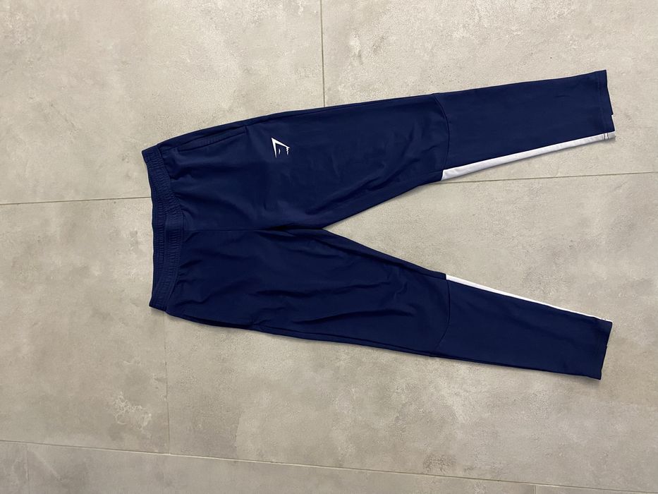 Spodnie dresowe Gymshark