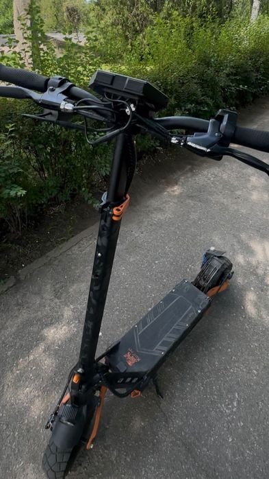 Терміново! Електросамокат Kugoo Kirin G2 PRO (600 Вт; 15 А/год; 48 В), чорний