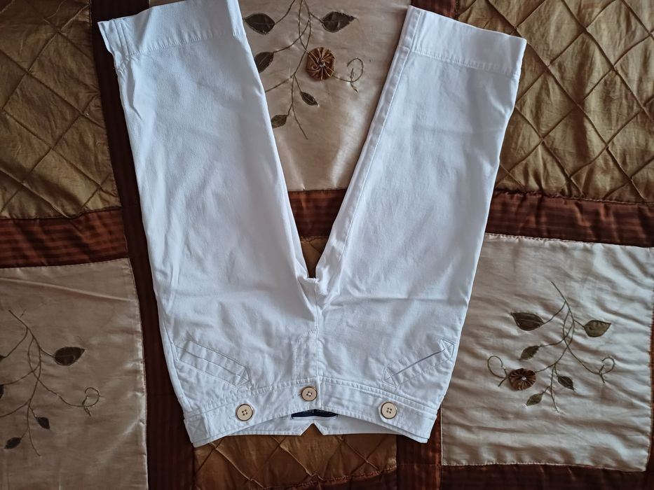 Spodenki  za kolano guess