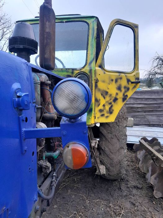 ЮМЗ на повному бойовому