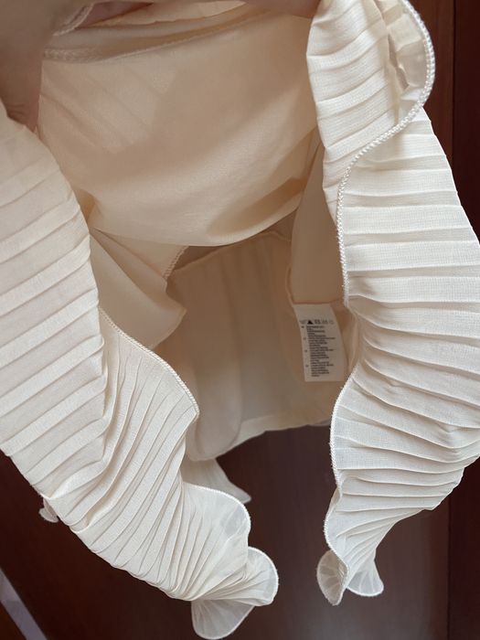 H&M | Vestido Plissado Curto - salmao claro (S)