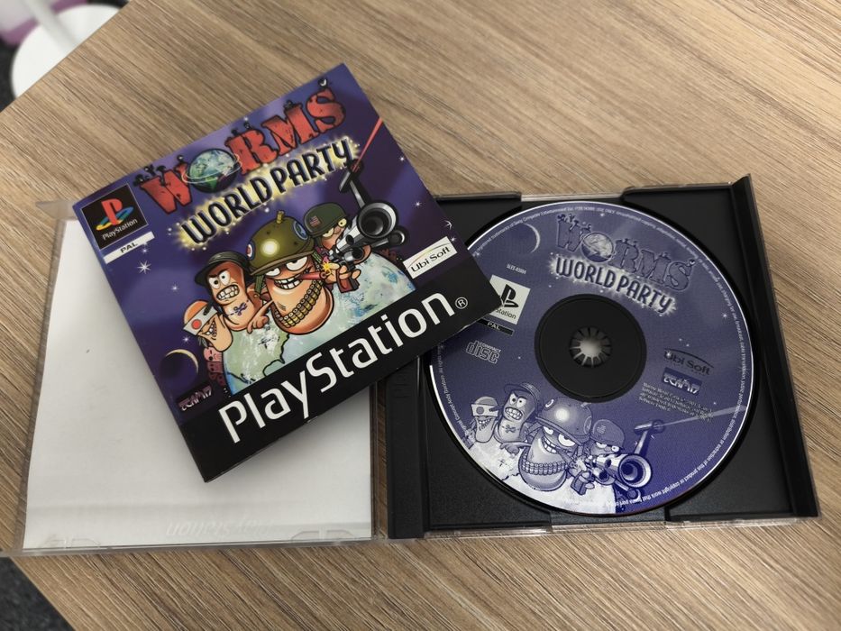 Worms world party PlayStation 1 ps1