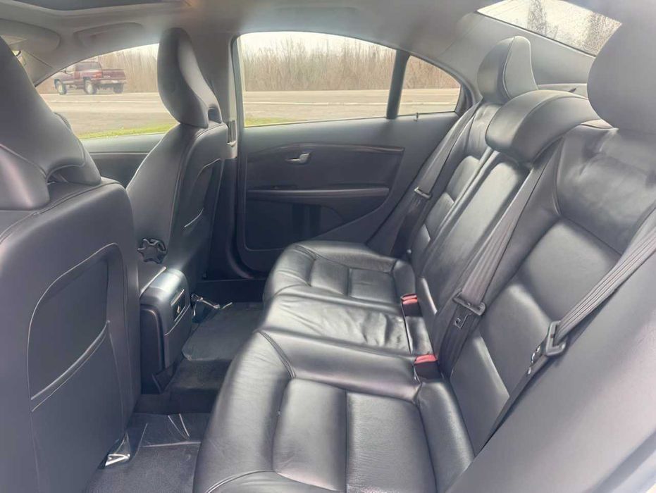 Volvo S80      2016
