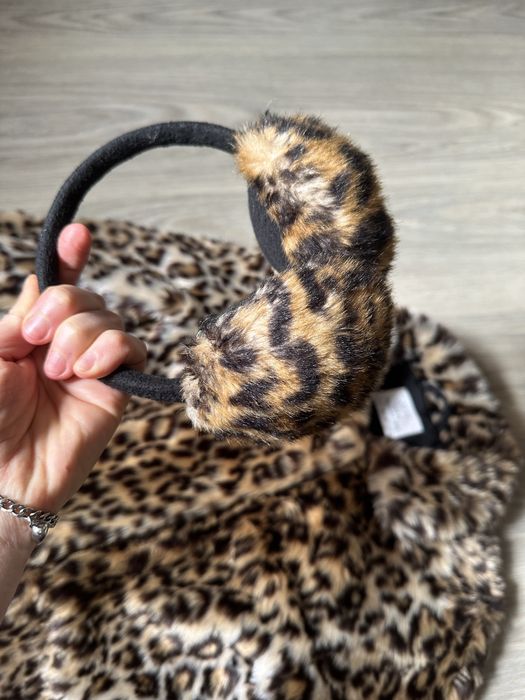 zara шубка леопард и накшники девочке 9-10 оет р.140