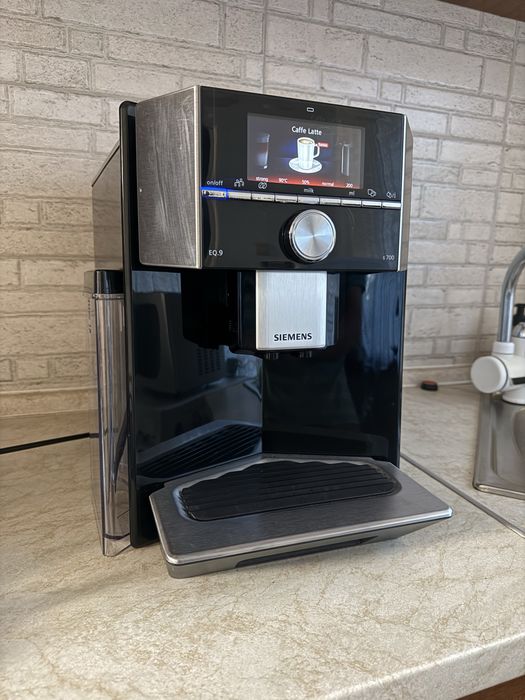 Кавомашина Siemens EQ9 s700