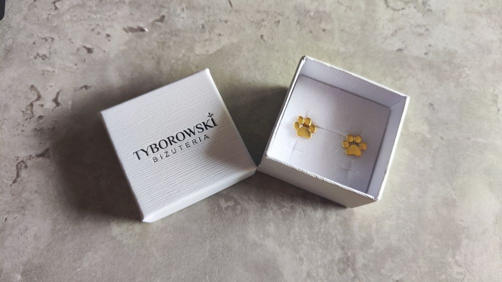 Pozłacane kolczyki Łapki psa