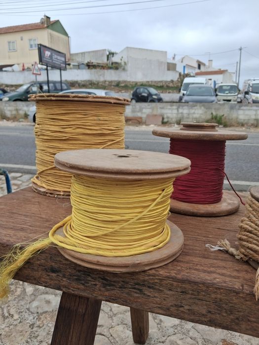 Bobines de madeira antigos
