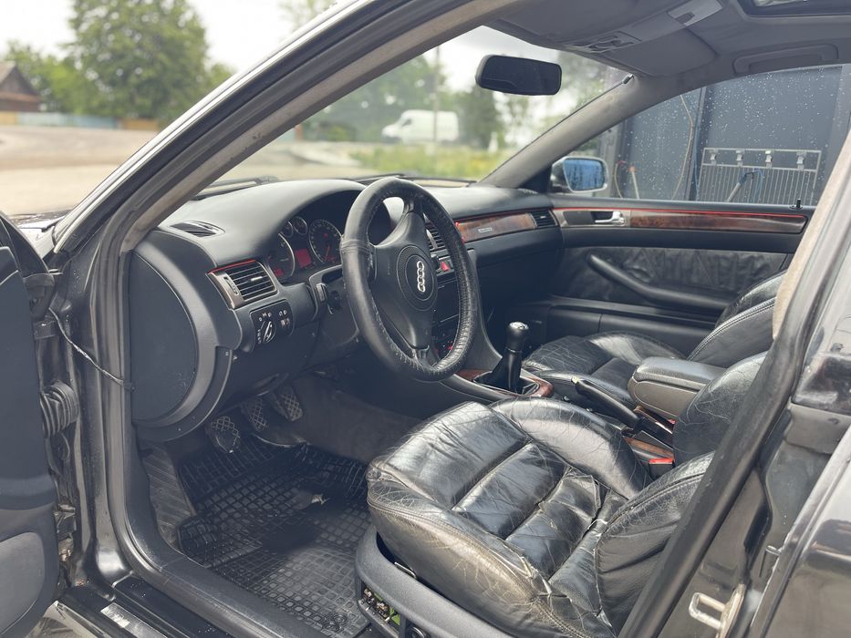 Audi A6C5 1998р. 2.4газ/бенз