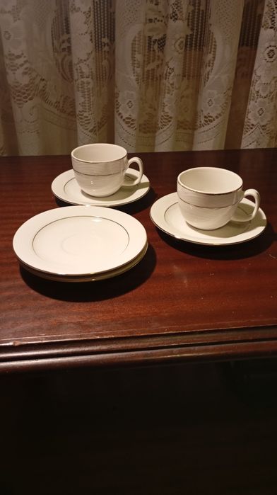 Chávenas de café brancas
