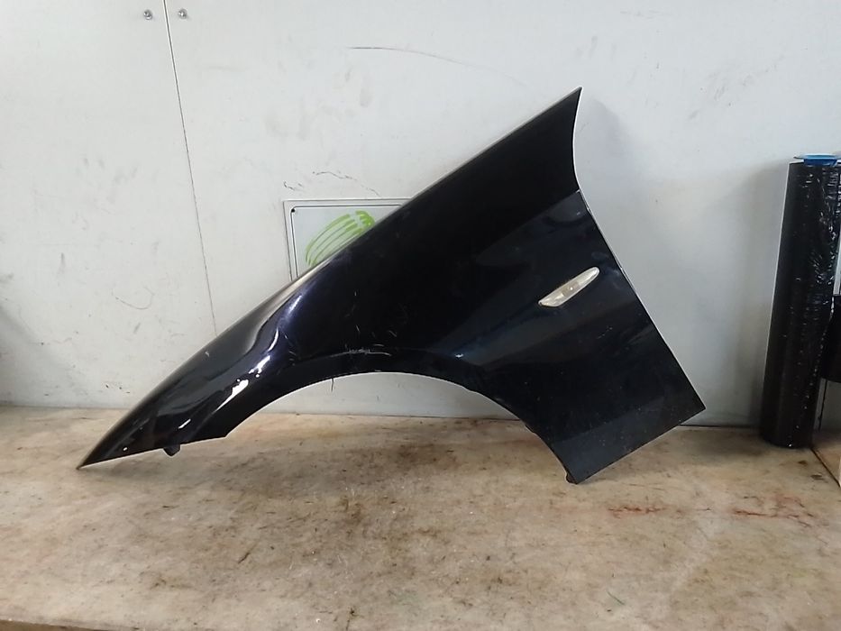 Guarda-lamas esquerdo BMW 3 Touring (E91)