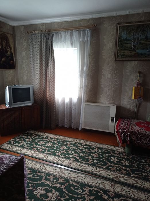 Доглянута садиба в передмісті Чернігова. Село Деснянка.