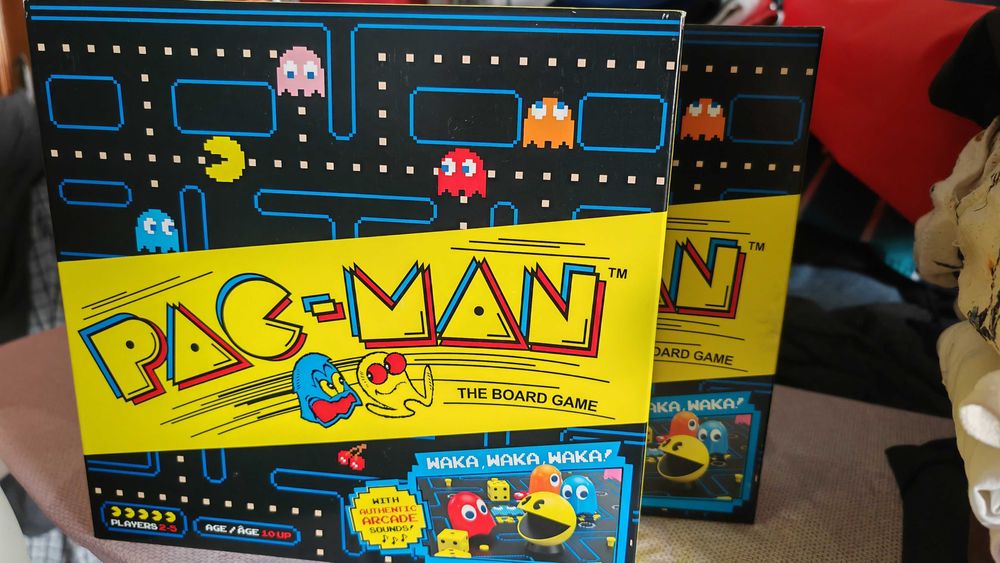Buffalo Games - Jogo tabuleiro Pac-Man, a partir de 10 anos